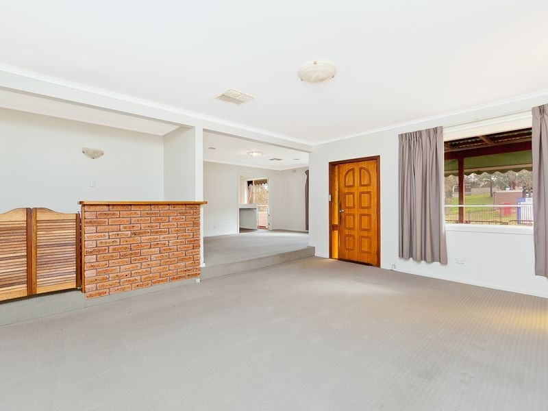 62 Agnes Avenue, Queanbeyan NSW 2620