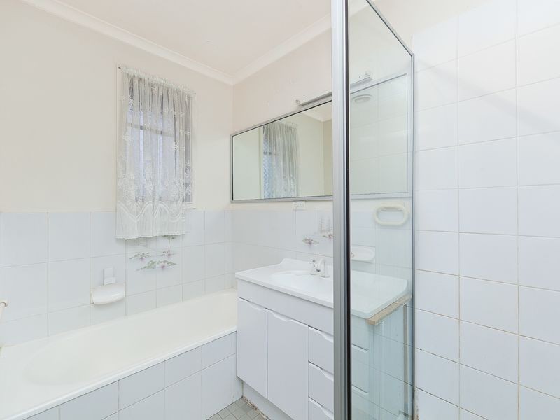 62 Agnes Avenue, Queanbeyan NSW 2620