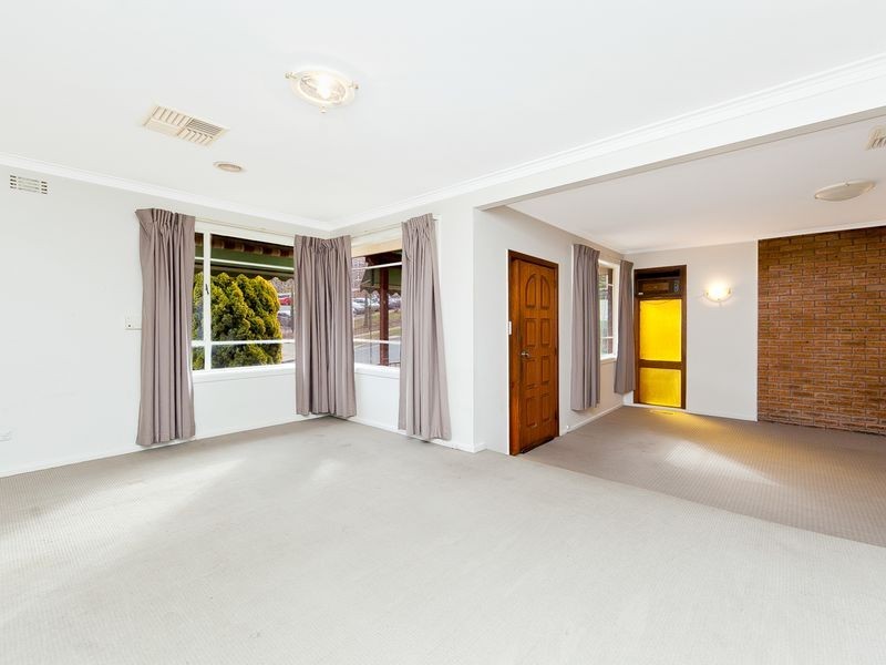 62 Agnes Avenue, Queanbeyan NSW 2620