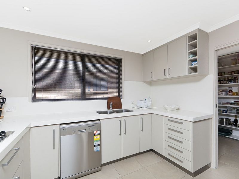 3 Naylor Street, Queanbeyan NSW 2620