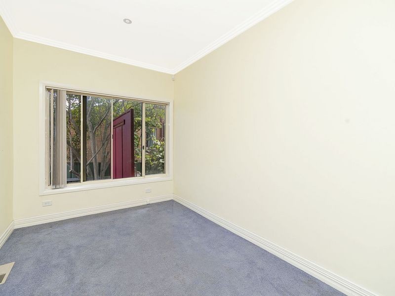 38 Derrima Road, Queanbeyan NSW 2620