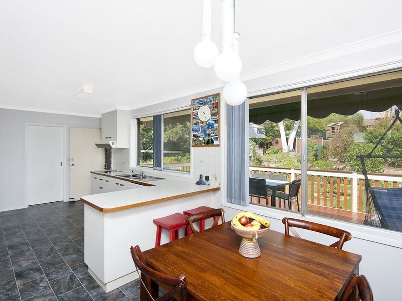 8 Breden Place, Queanbeyan NSW 2620