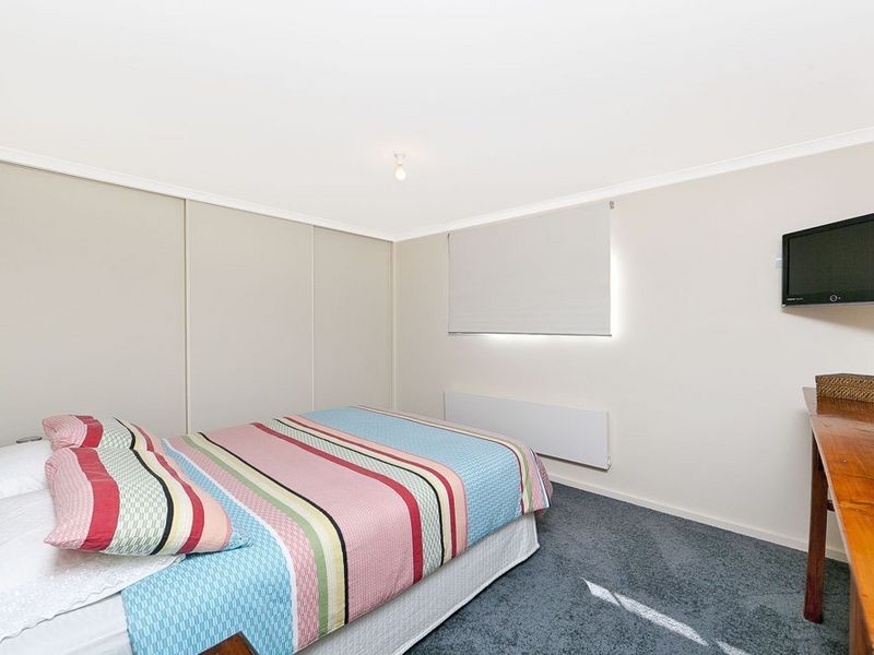 77 Munro Road, Queanbeyan NSW 2620