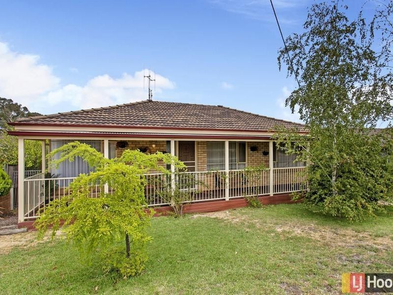 6 Wilgabar Way, Queanbeyan NSW 2620