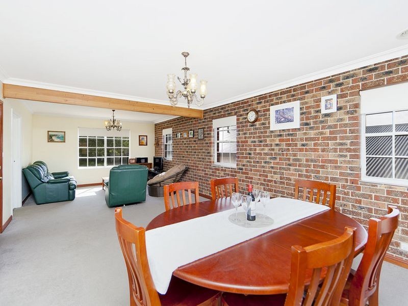 32 Candlebark Road, Queanbeyan NSW 2620