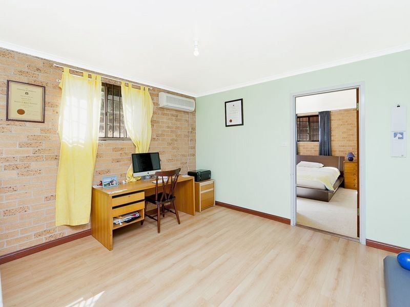 32 Candlebark Road, Queanbeyan NSW 2620