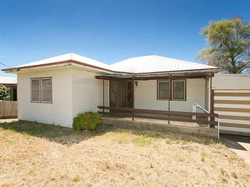28 McIntosh Street, Queanbeyan NSW 2620