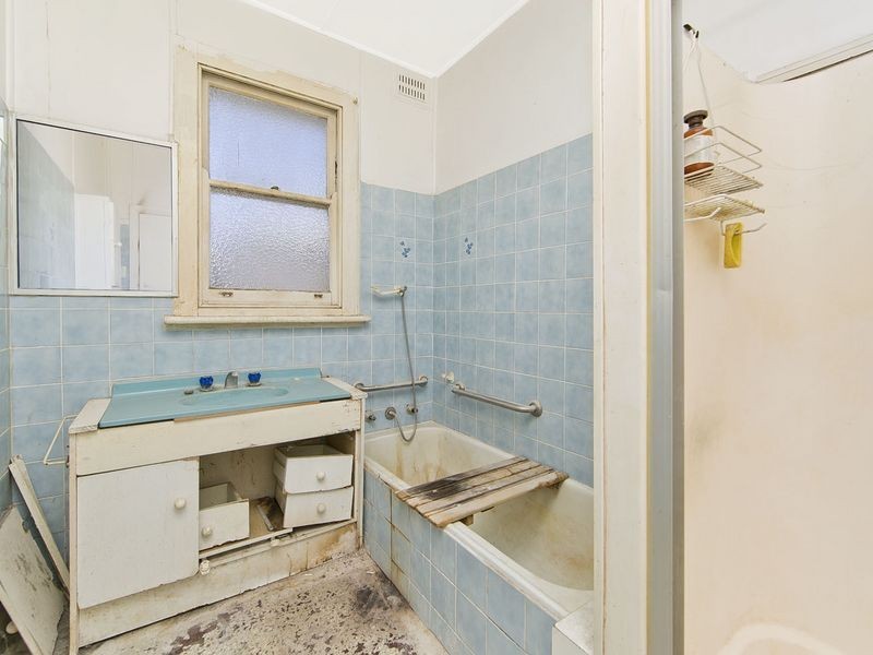 28 McIntosh Street, Queanbeyan NSW 2620