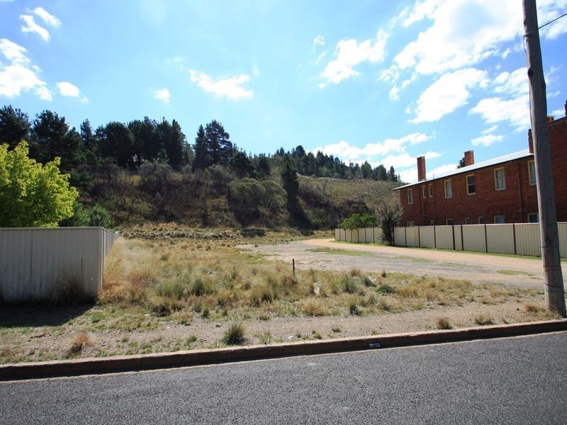 49 Foxlow Street, Captains Flat NSW 2623