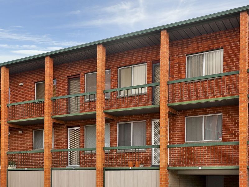 24/19 Charles Street, Queanbeyan NSW 2620