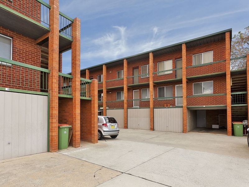 24/19 Charles Street, Queanbeyan NSW 2620