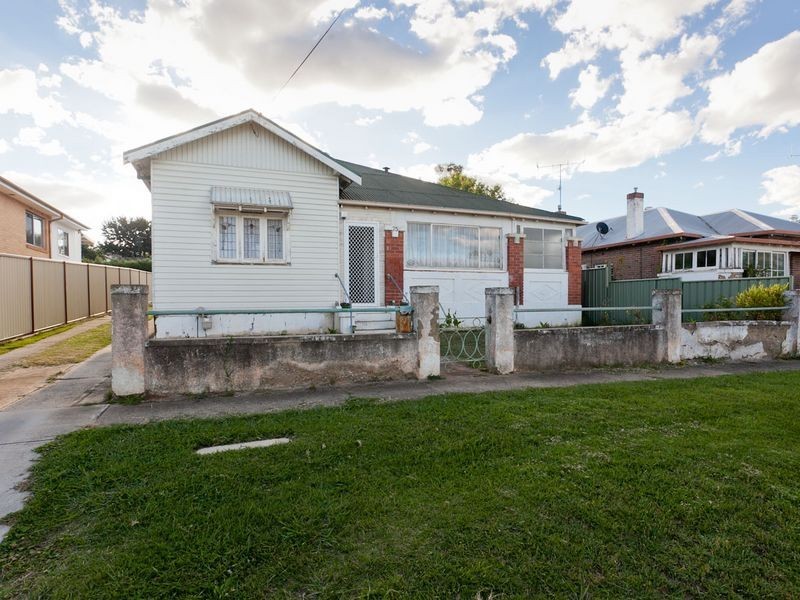 75 Stornaway Road, Queanbeyan NSW 2620