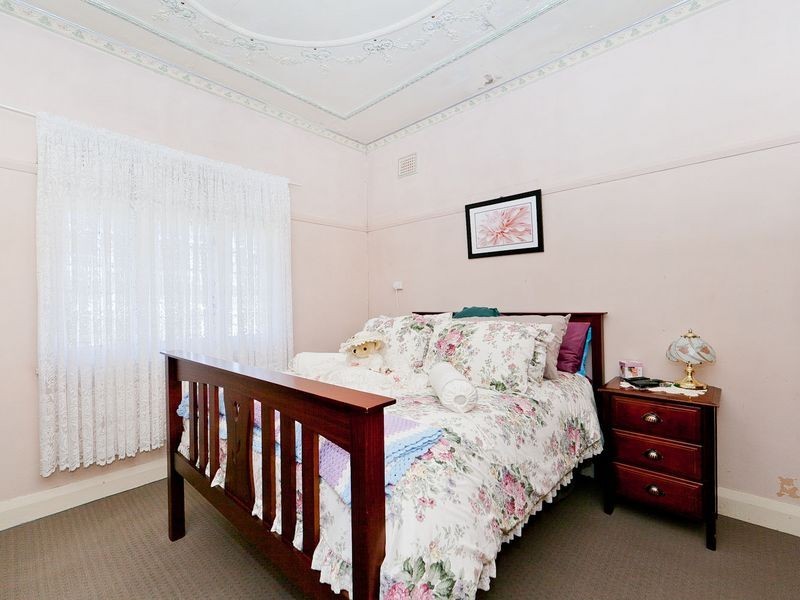 75 Stornaway Road, Queanbeyan NSW 2620