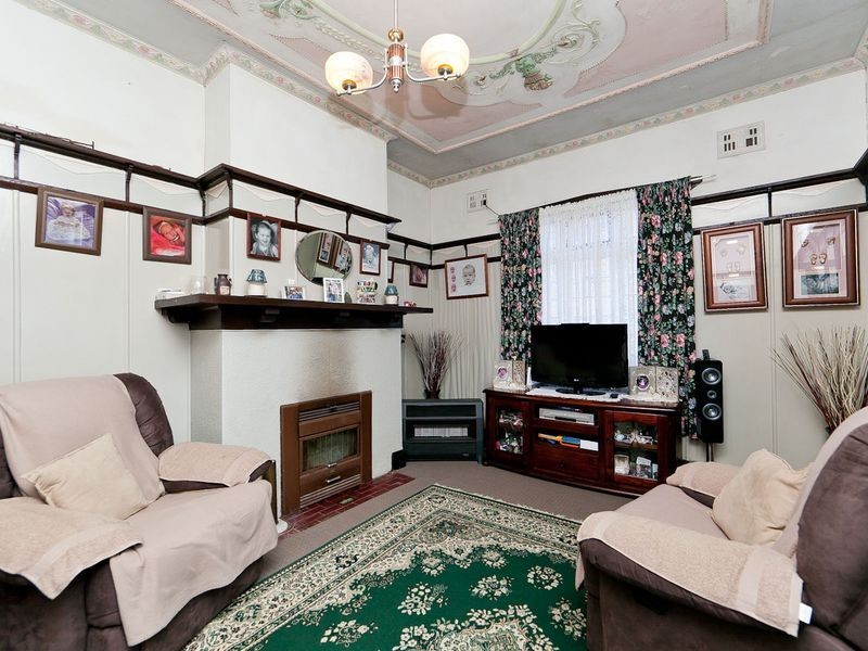 75 Stornaway Road, Queanbeyan NSW 2620