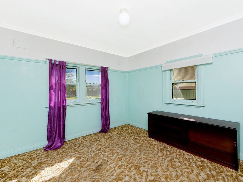 49 Canberra Avenue, Queanbeyan NSW 2620