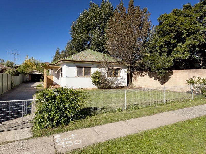49 Canberra Avenue, Queanbeyan NSW 2620