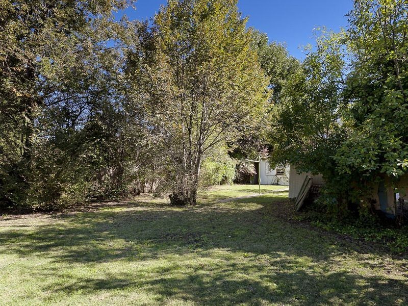 49 Canberra Avenue, Queanbeyan NSW 2620