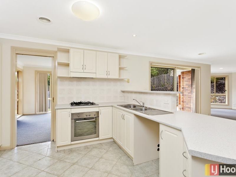 18 Stringybark Drive, Jerrabomberra NSW 2619