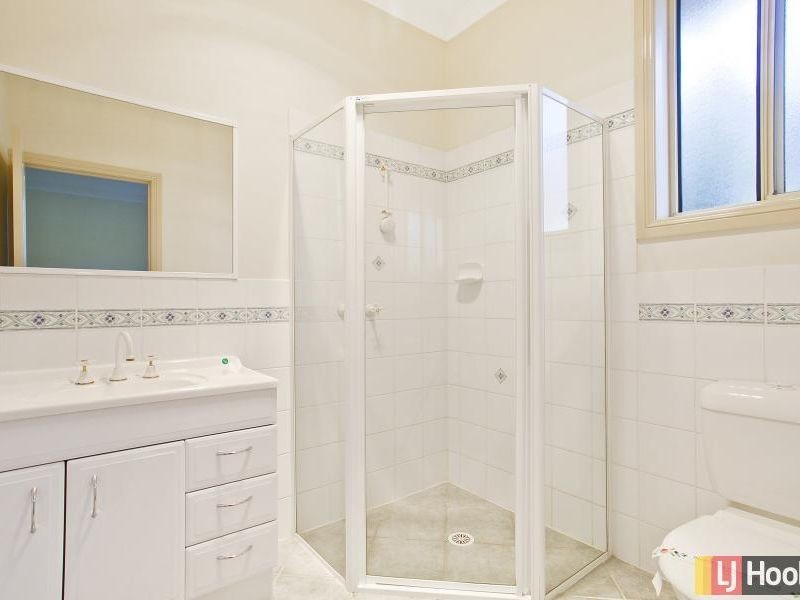 18 Stringybark Drive, Jerrabomberra NSW 2619