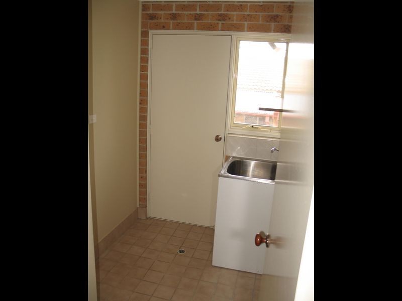1/33 Gilmore Place, Queanbeyan NSW 2620