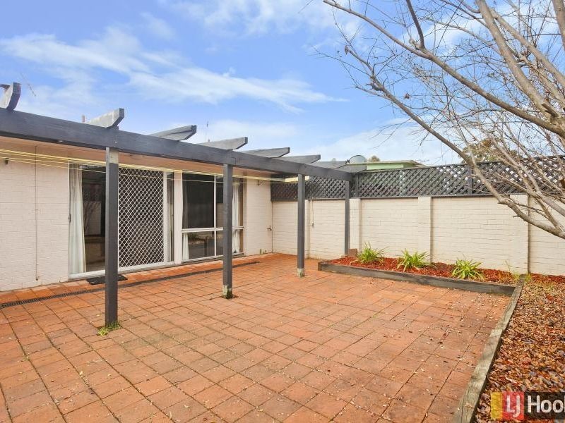8/1 Hakea Street, Queanbeyan NSW 2620