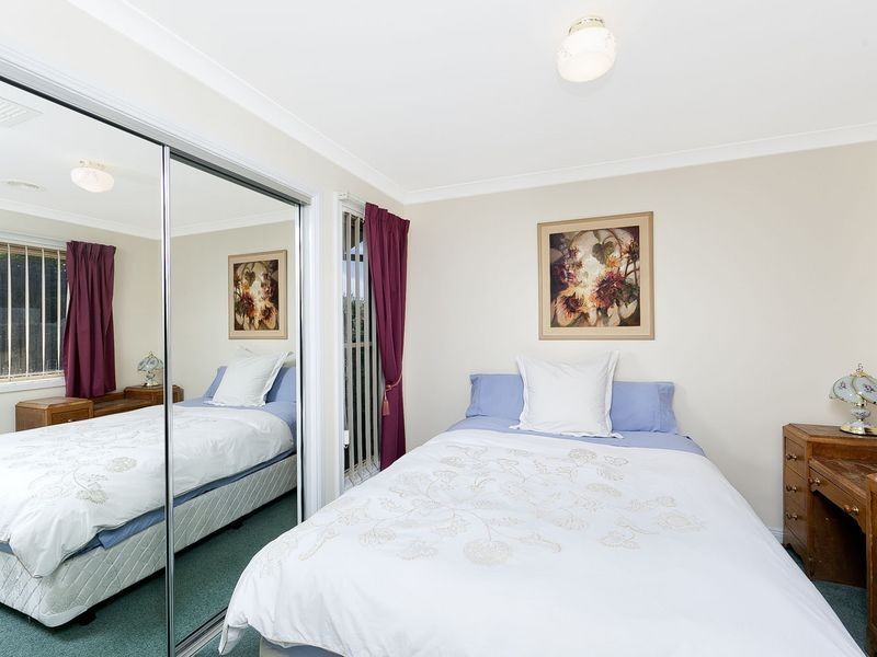 6 Tea Tree Close, Jerrabomberra NSW 2619