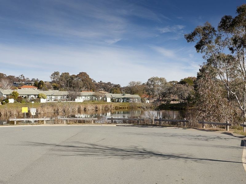 6 Tea Tree Close, Jerrabomberra NSW 2619