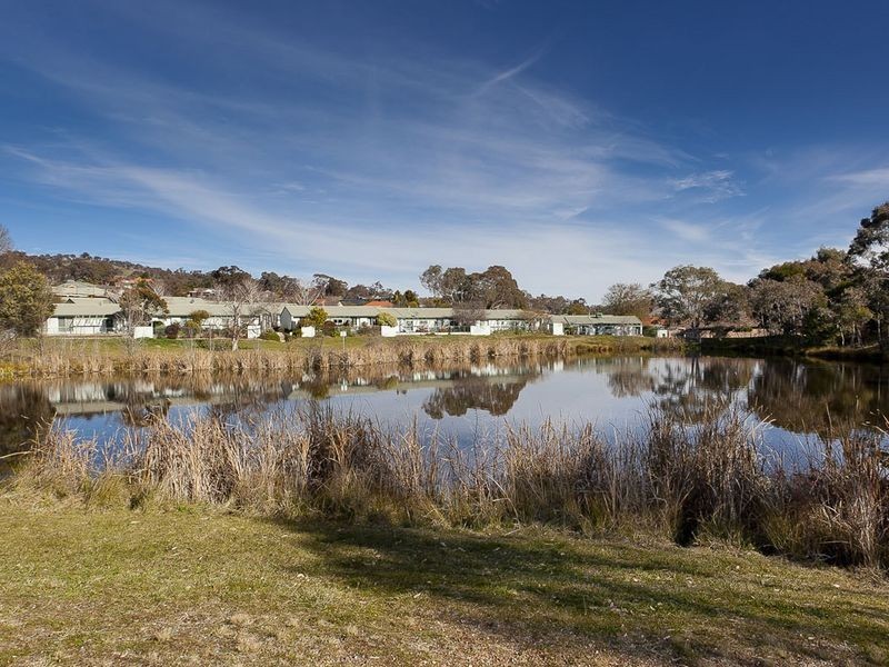 6 Tea Tree Close, Jerrabomberra NSW 2619