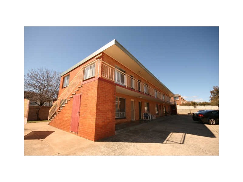 9 McQuoid Street, Queanbeyan NSW 2620