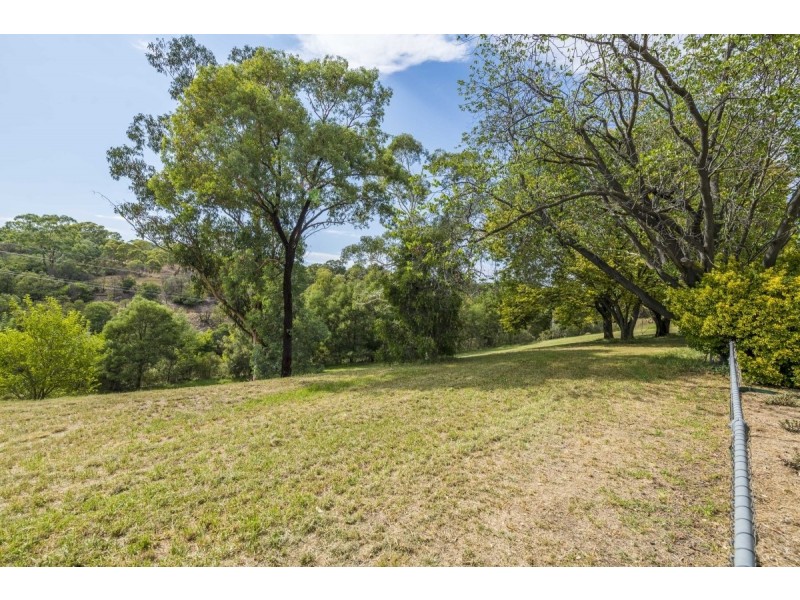 14 Woodger Parade, Queanbeyan NSW 2620