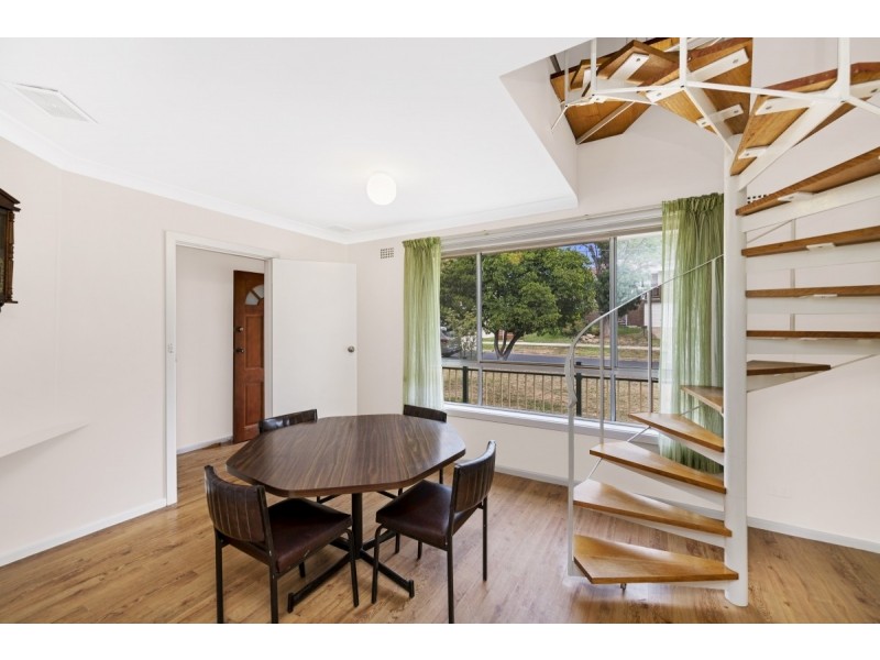 14 Woodger Parade, Queanbeyan NSW 2620