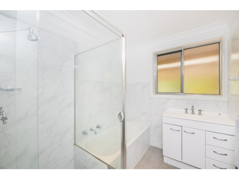 14 Woodger Parade, Queanbeyan NSW 2620