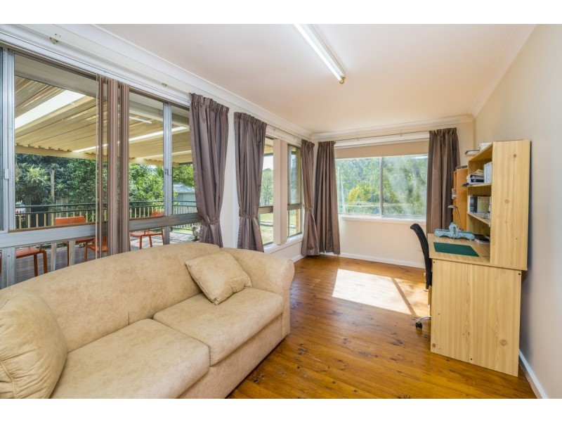 14 Woodger Parade, Queanbeyan NSW 2620