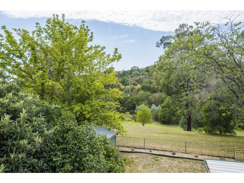 14 Woodger Parade, Queanbeyan NSW 2620