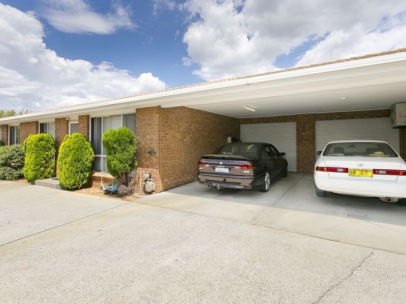 2/23 McKeahnie Street, Queanbeyan NSW 2620