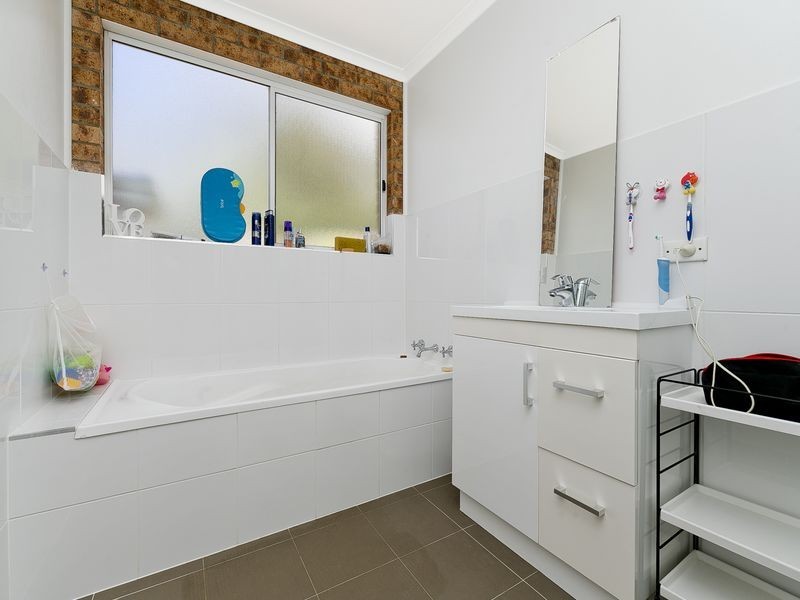 2/23 McKeahnie Street, Queanbeyan NSW 2620