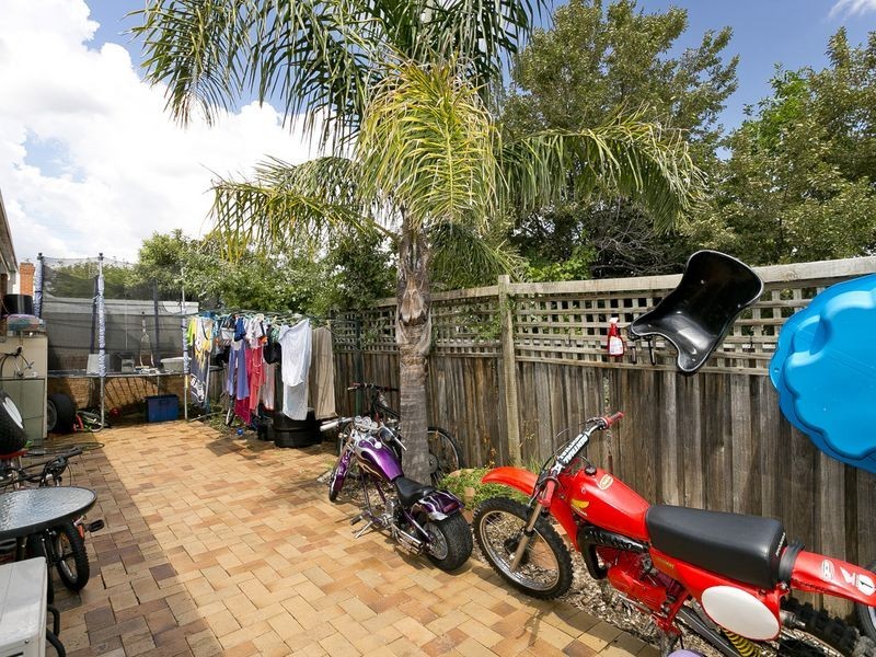 2/23 McKeahnie Street, Queanbeyan NSW 2620