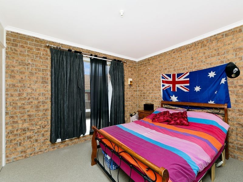 2/23 McKeahnie Street, Queanbeyan NSW 2620
