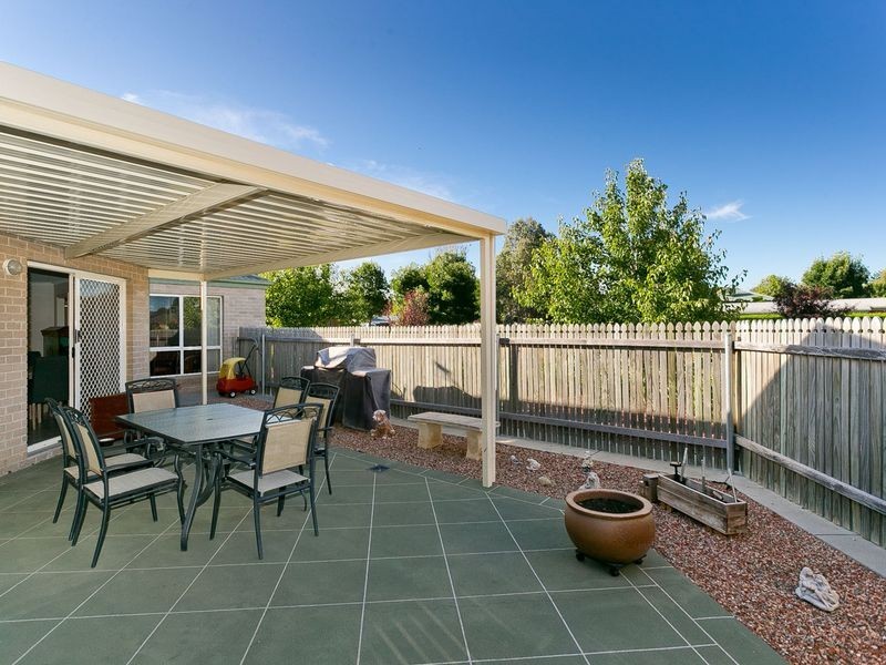5 Birch Drive & 2 Falconer Place, Bungendore NSW 2621