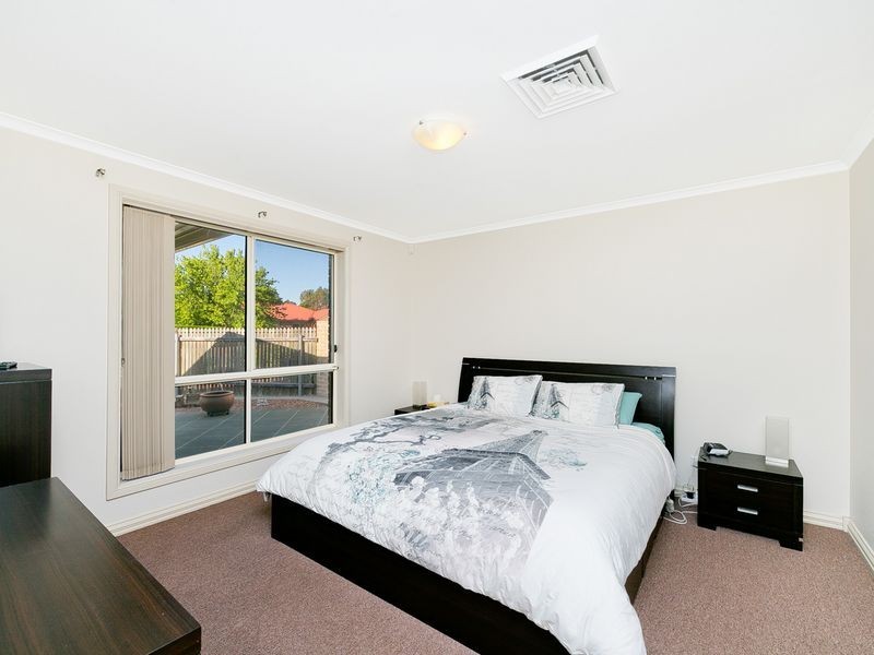 5 Birch Drive & 2 Falconer Place, Bungendore NSW 2621