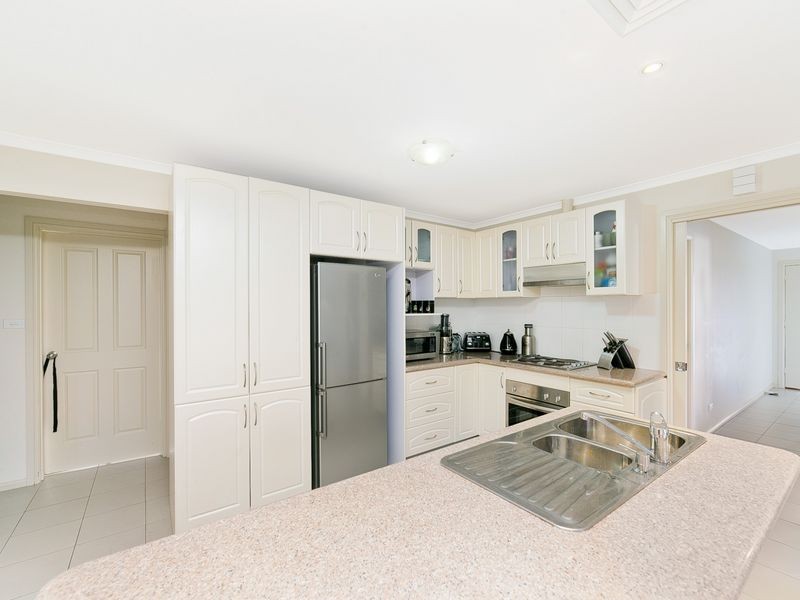 5 Birch Drive & 2 Falconer Place, Bungendore NSW 2621