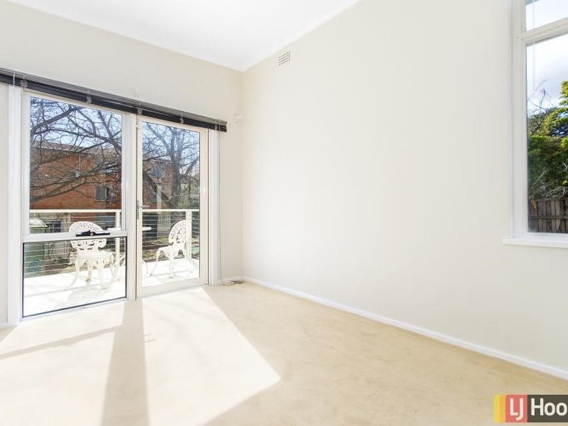 101 Uriarra Road, Queanbeyan NSW 2620