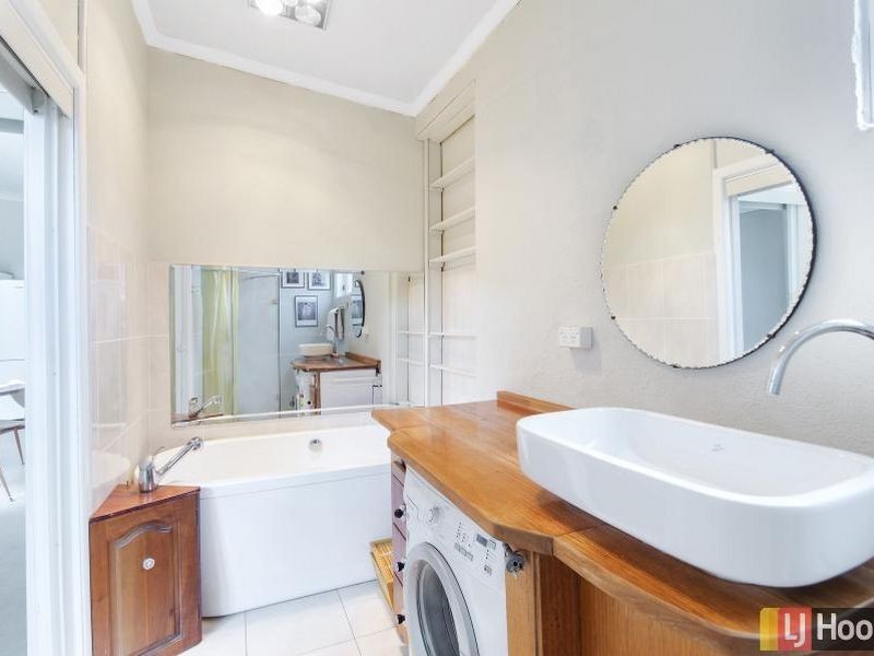 101 Uriarra Road, Queanbeyan NSW 2620