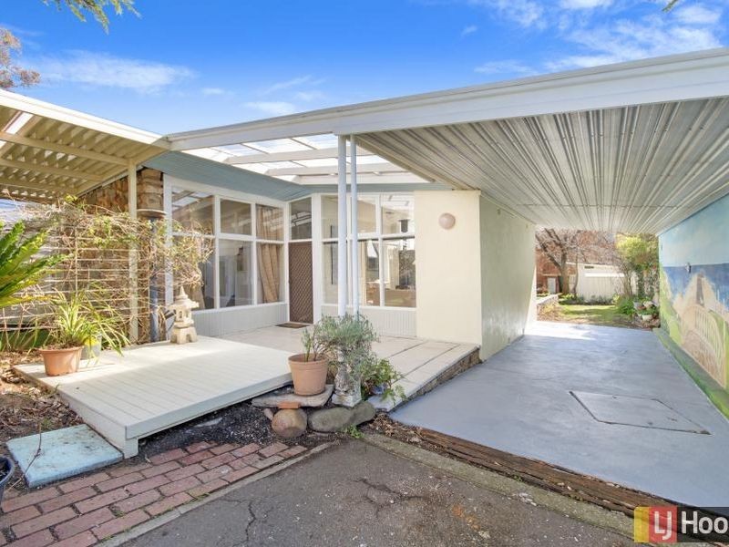 101 Uriarra Road, Queanbeyan NSW 2620