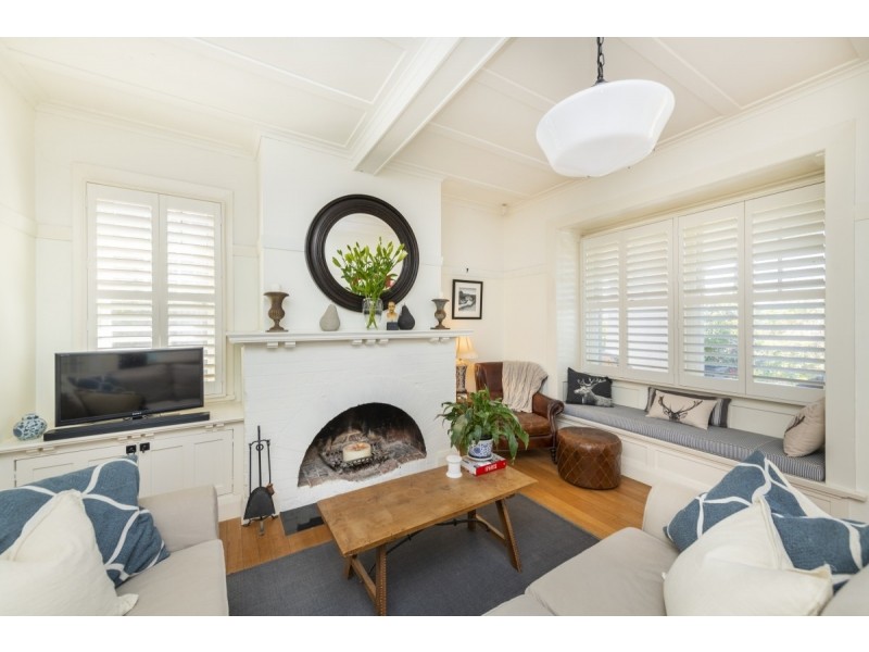 43 The Crescent, Queanbeyan NSW 2620