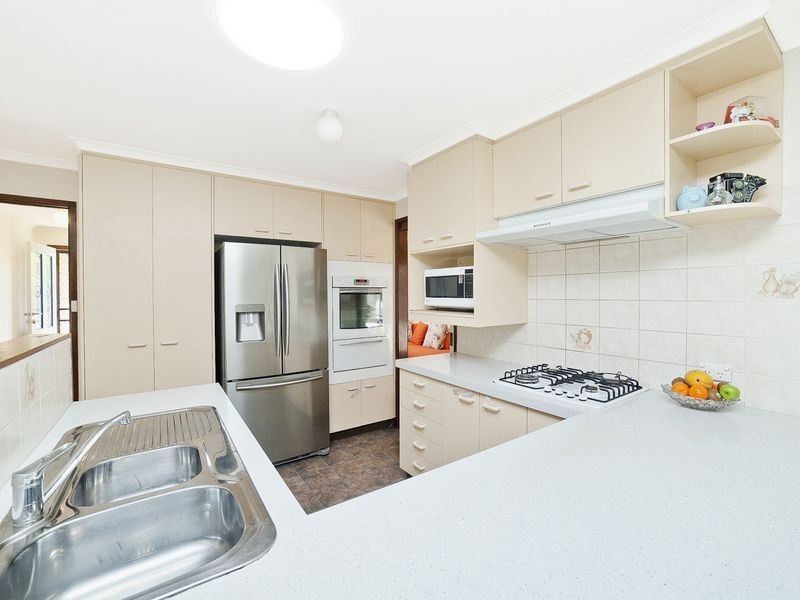 12 Poplar Crescent, Jerrabomberra NSW 2619