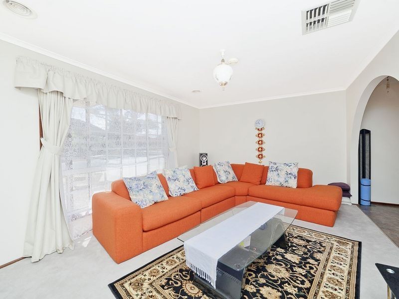 12 Poplar Crescent, Jerrabomberra NSW 2619