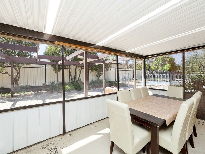 12 Poplar Crescent, Jerrabomberra NSW 2619