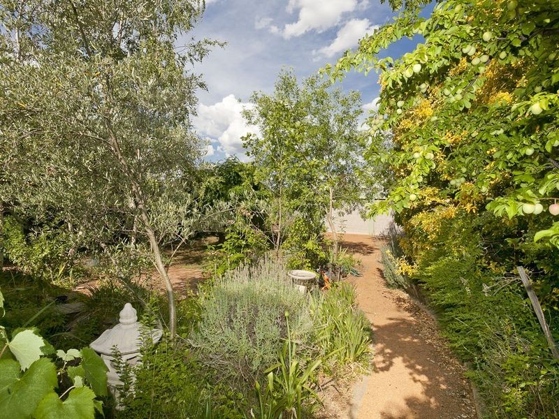 34 Cooma Street, Queanbeyan NSW 2620
