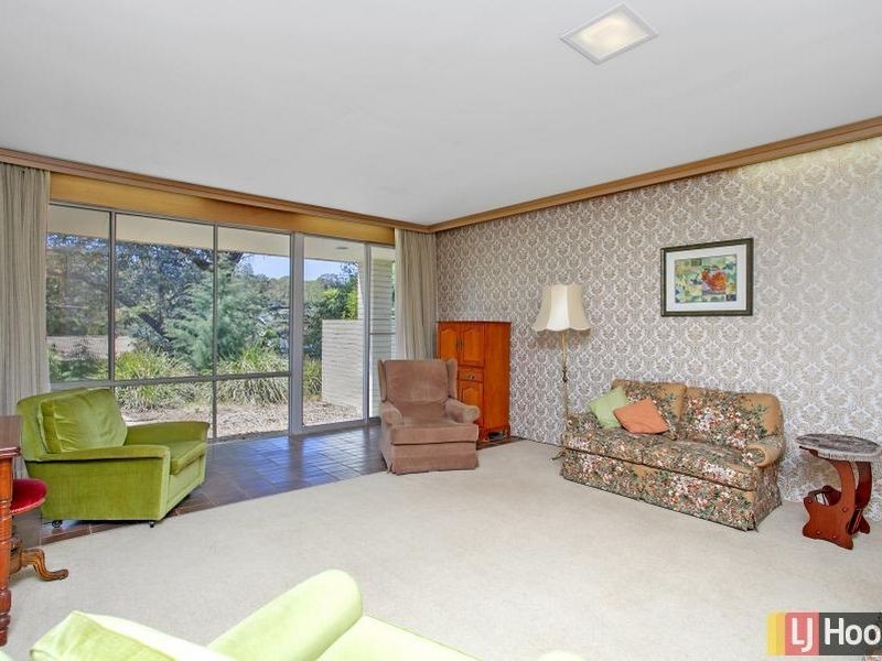 17 Woodger Parade, Queanbeyan NSW 2620